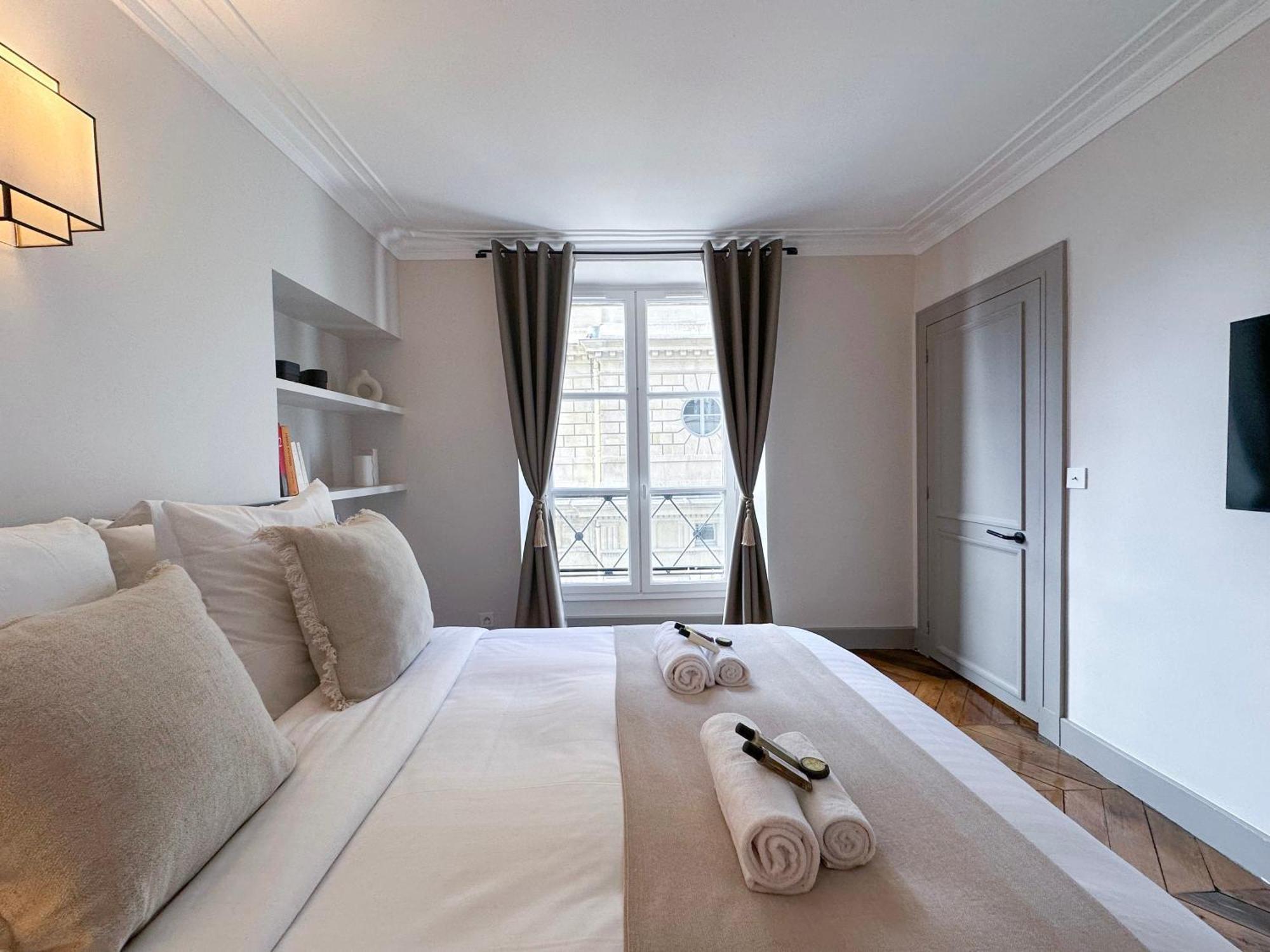 Saint-germain-des-pres Sumptuous Paris