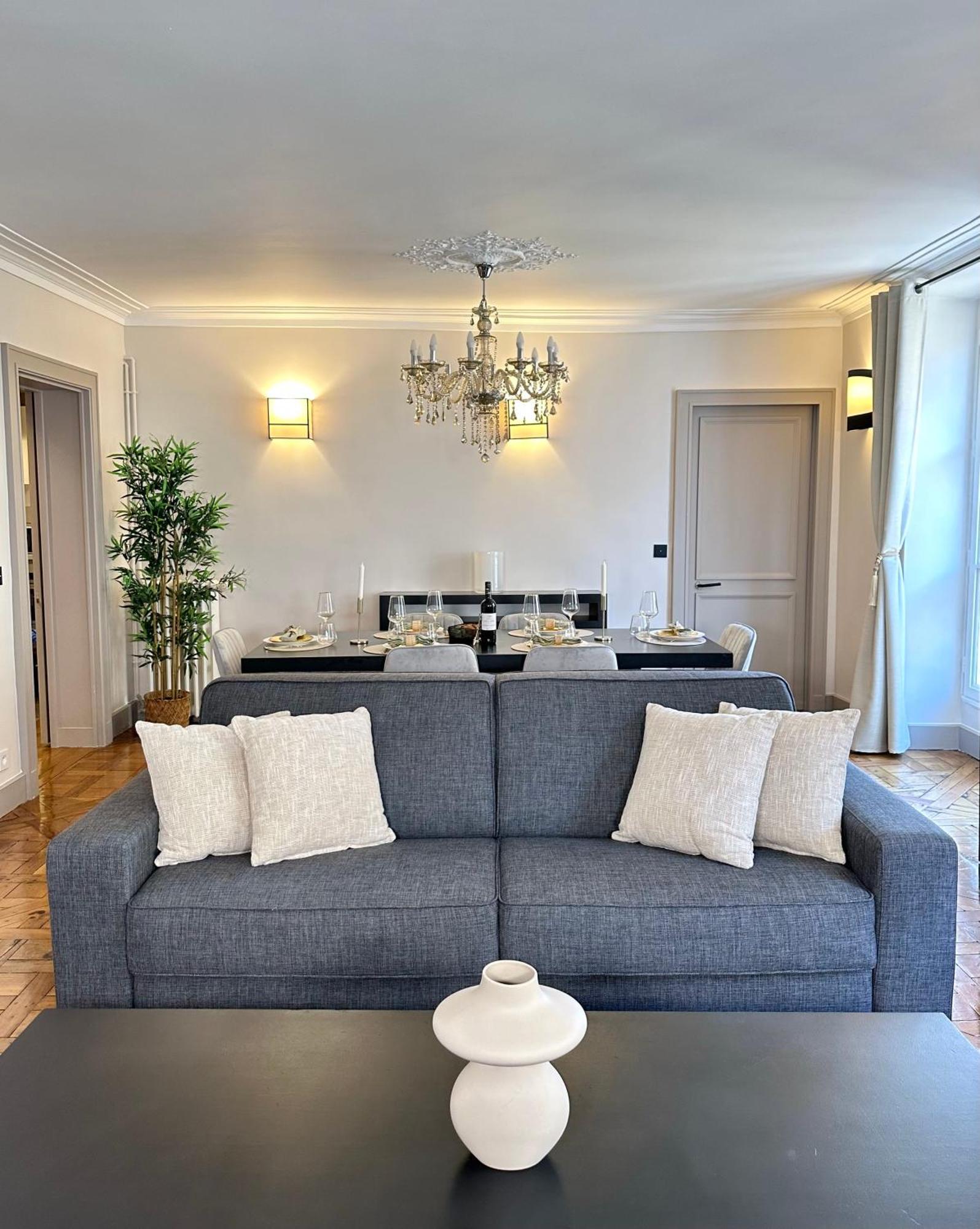 Saint-germain-des-pres Sumptuous