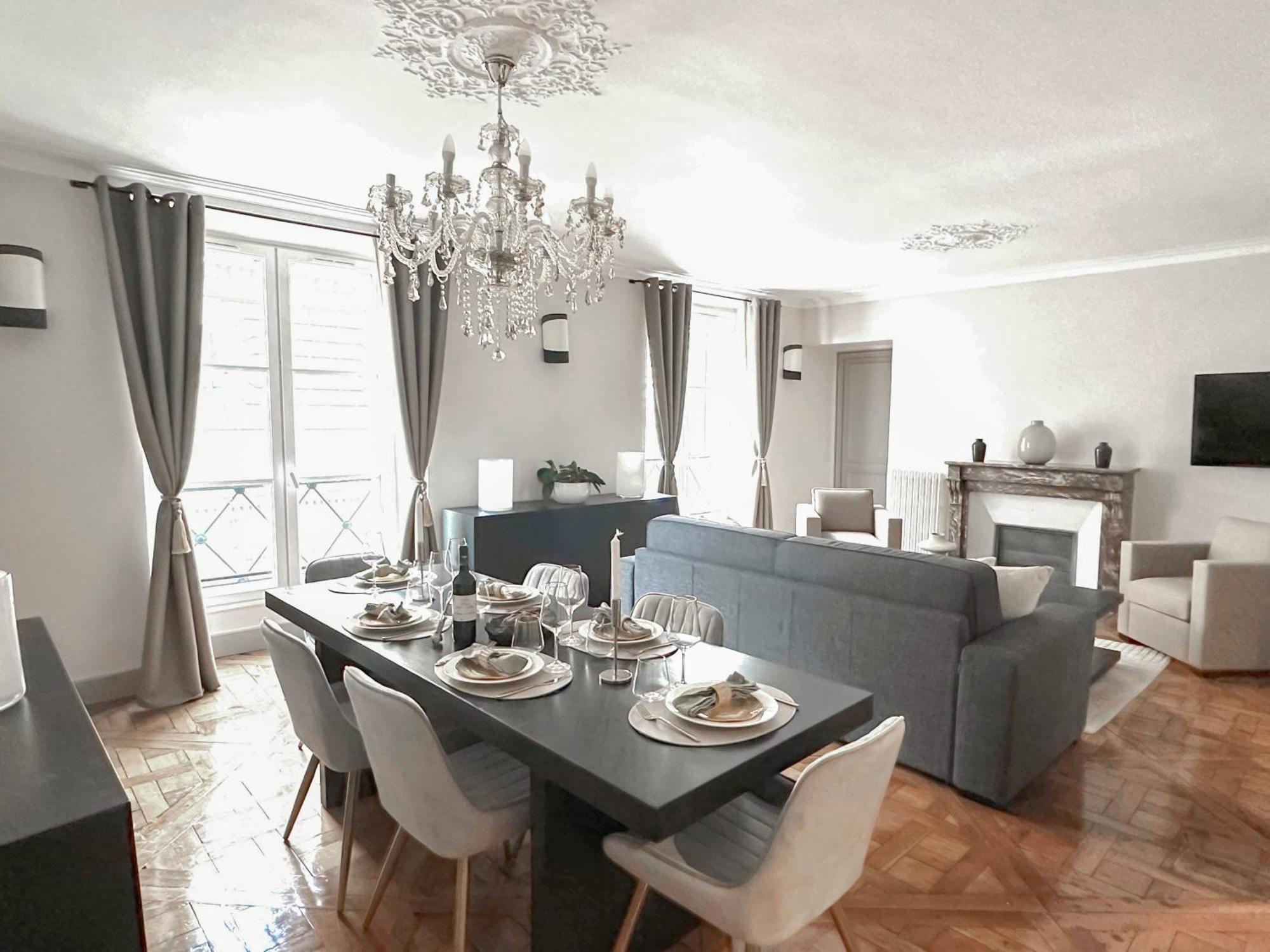 Saint-germain-des-pres Sumptuous Apartment *