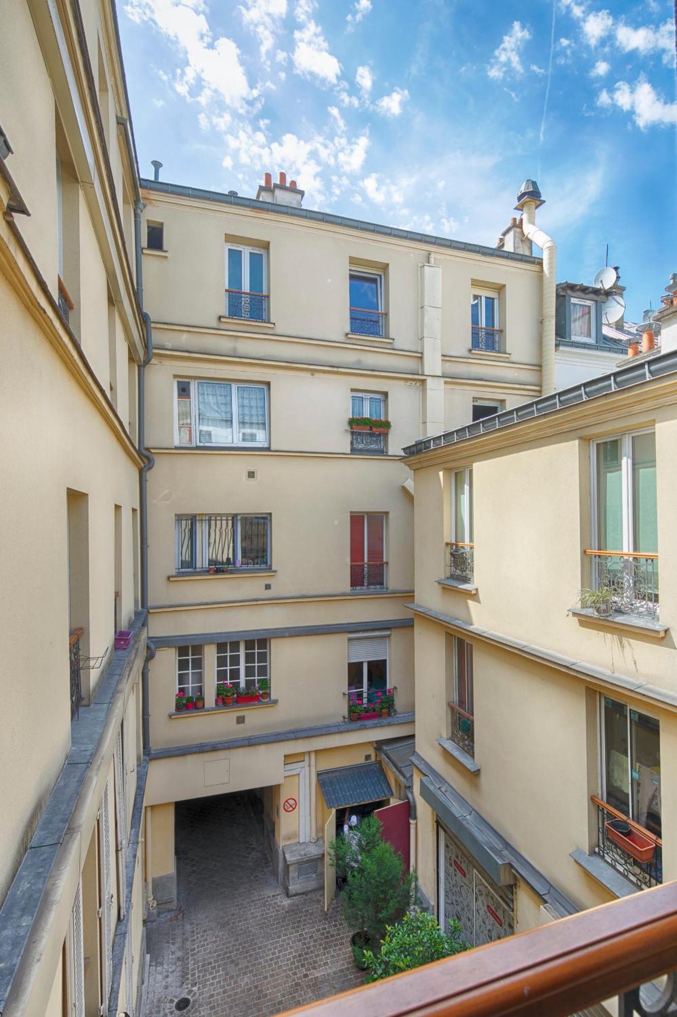 Apartment Beaux 2-pieces Gare Du Nord/gare De L'est