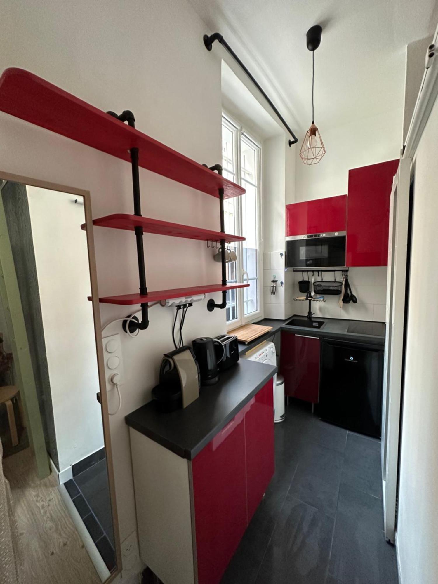 Appartement Centre Dynamique Et Populaire Paris