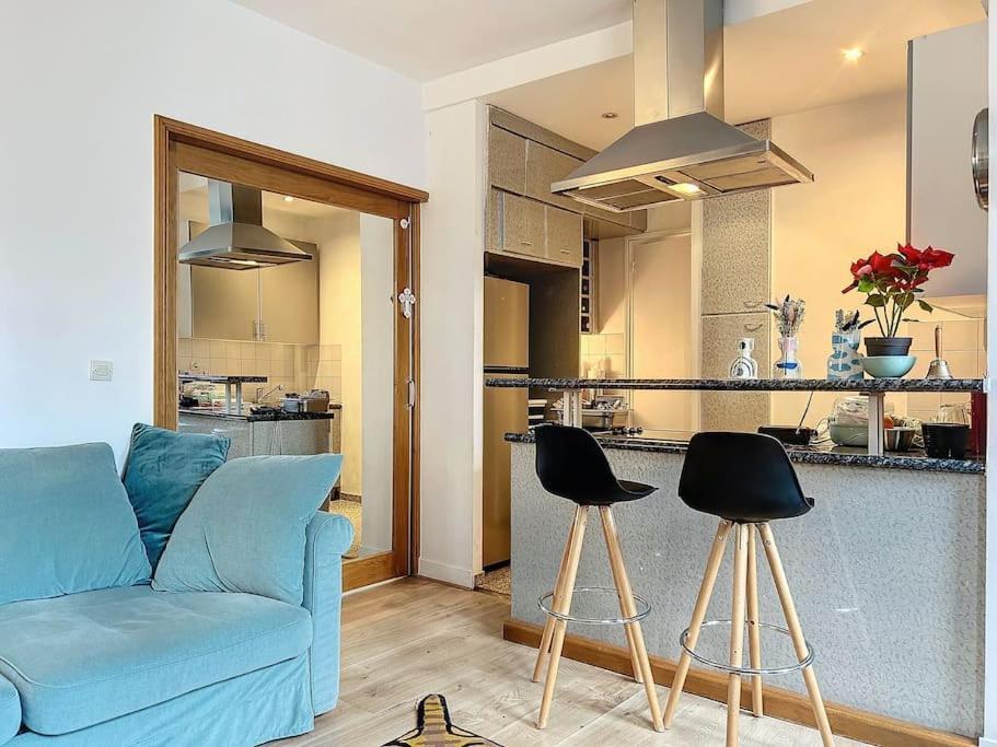 Contemporain Au Coeur De * Paris
