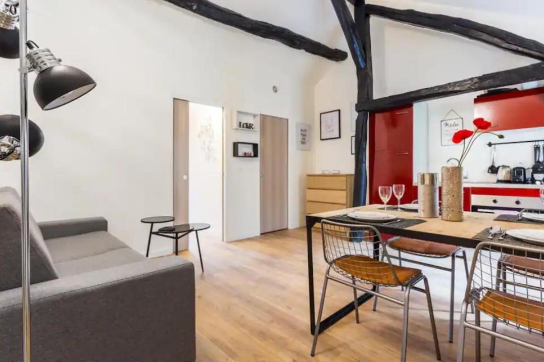 Apartment Grands Boulevards 5d