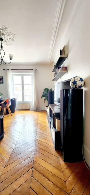 Charming Nest In Paris-pont Cardinet Apartment *