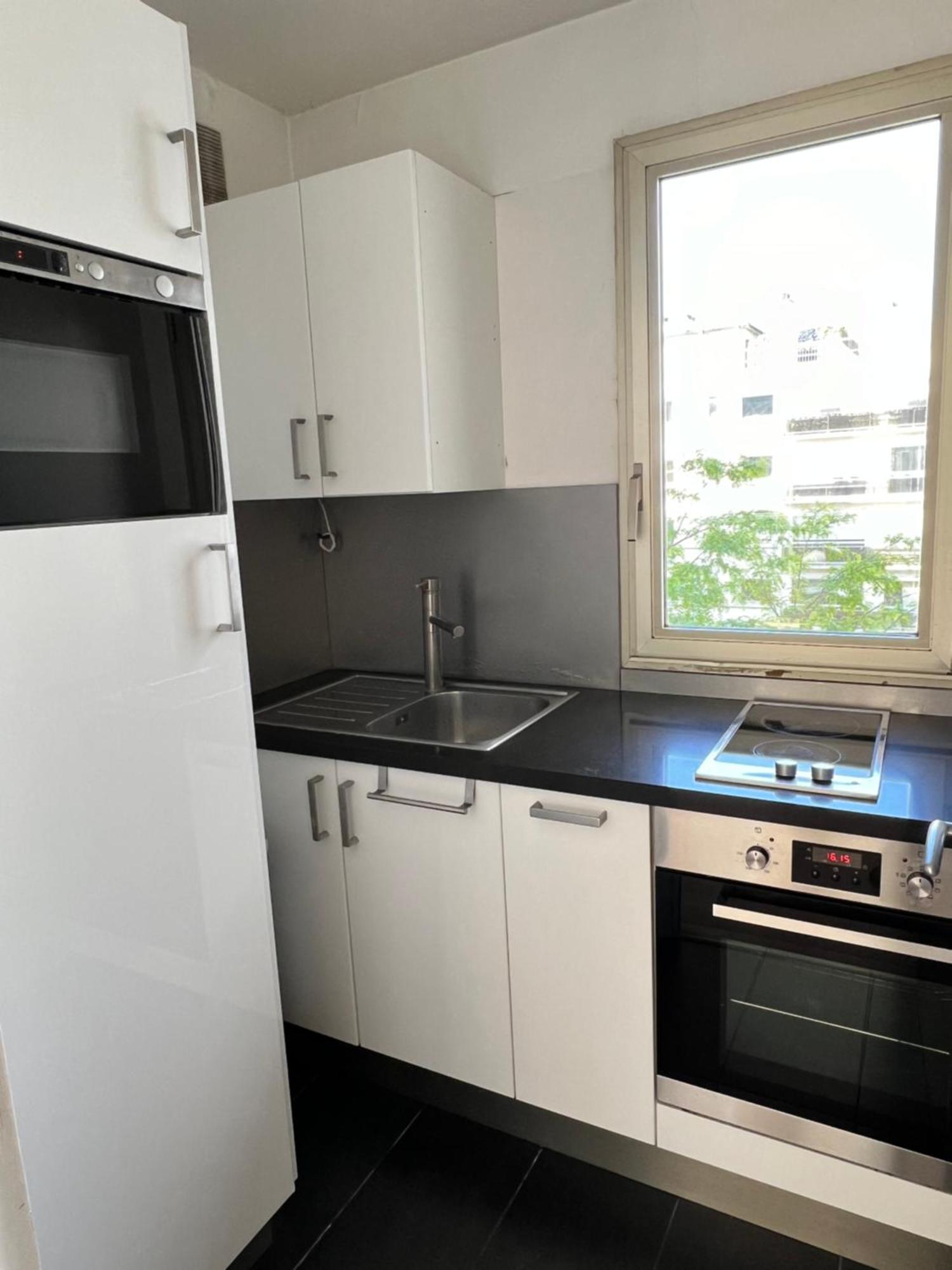 Homestay Your Parisian Hideaway - Entire