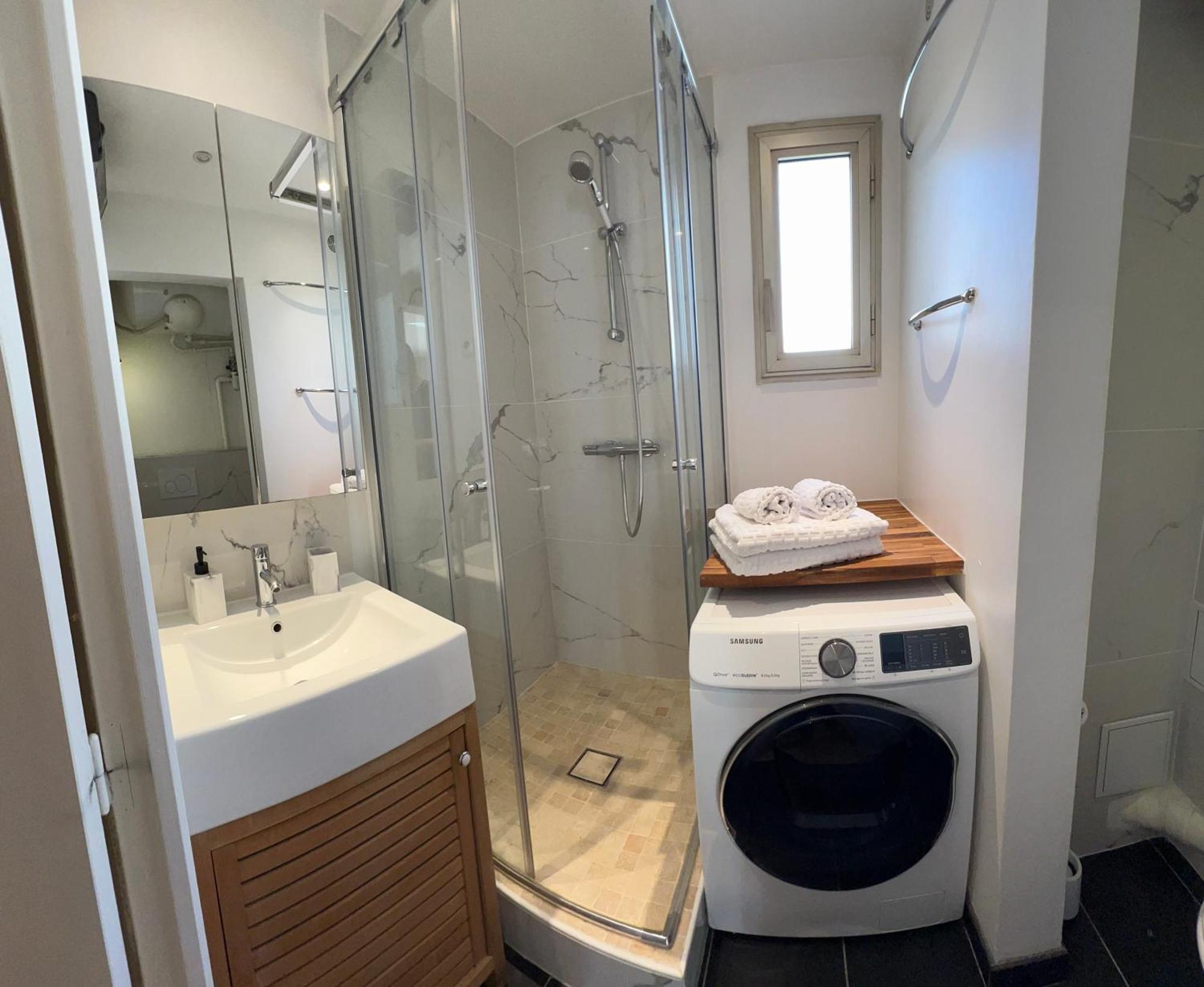 Homestay Your Parisian Hideaway - Entire