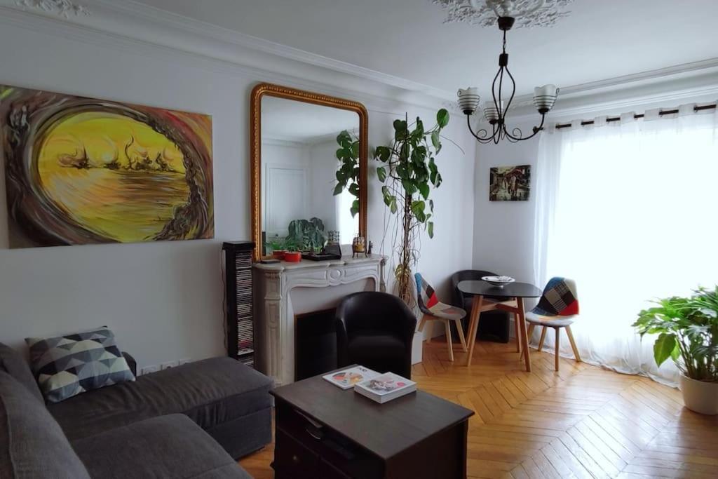 Charming Nest In Paris-pont Cardinet