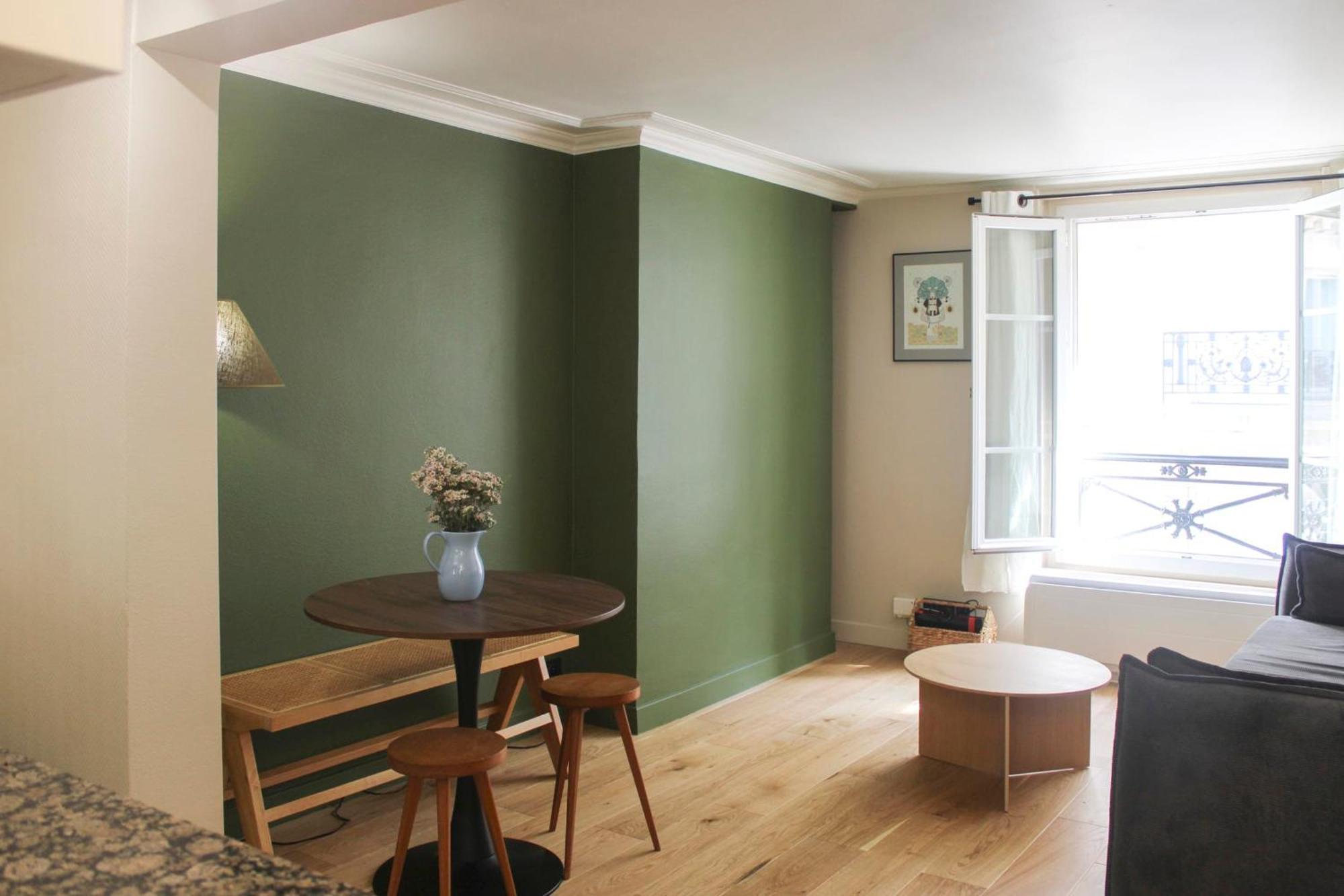 Apartment Pretty Parisian Cocoon In Rue De Levis *