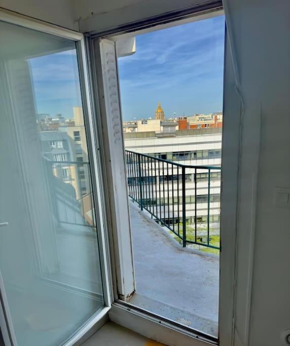 Apartment Terrasse Champs De Mars Tour Eiffel Paris