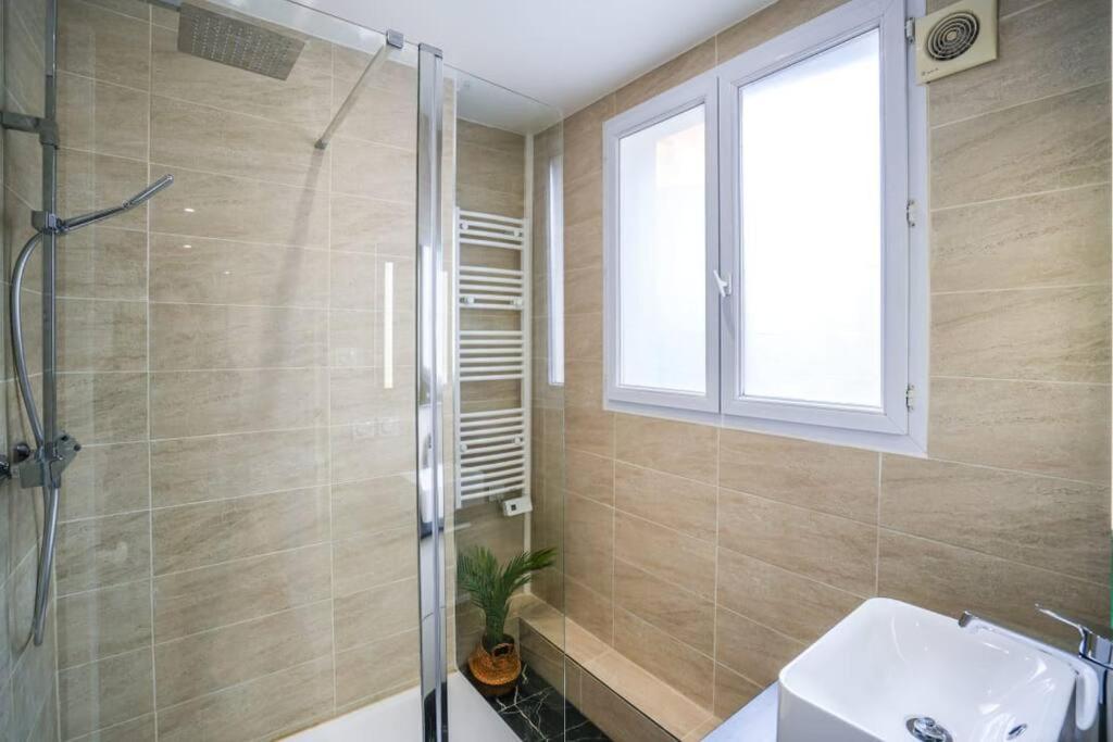 Tranquil Retreat In The 16th Arrondissement