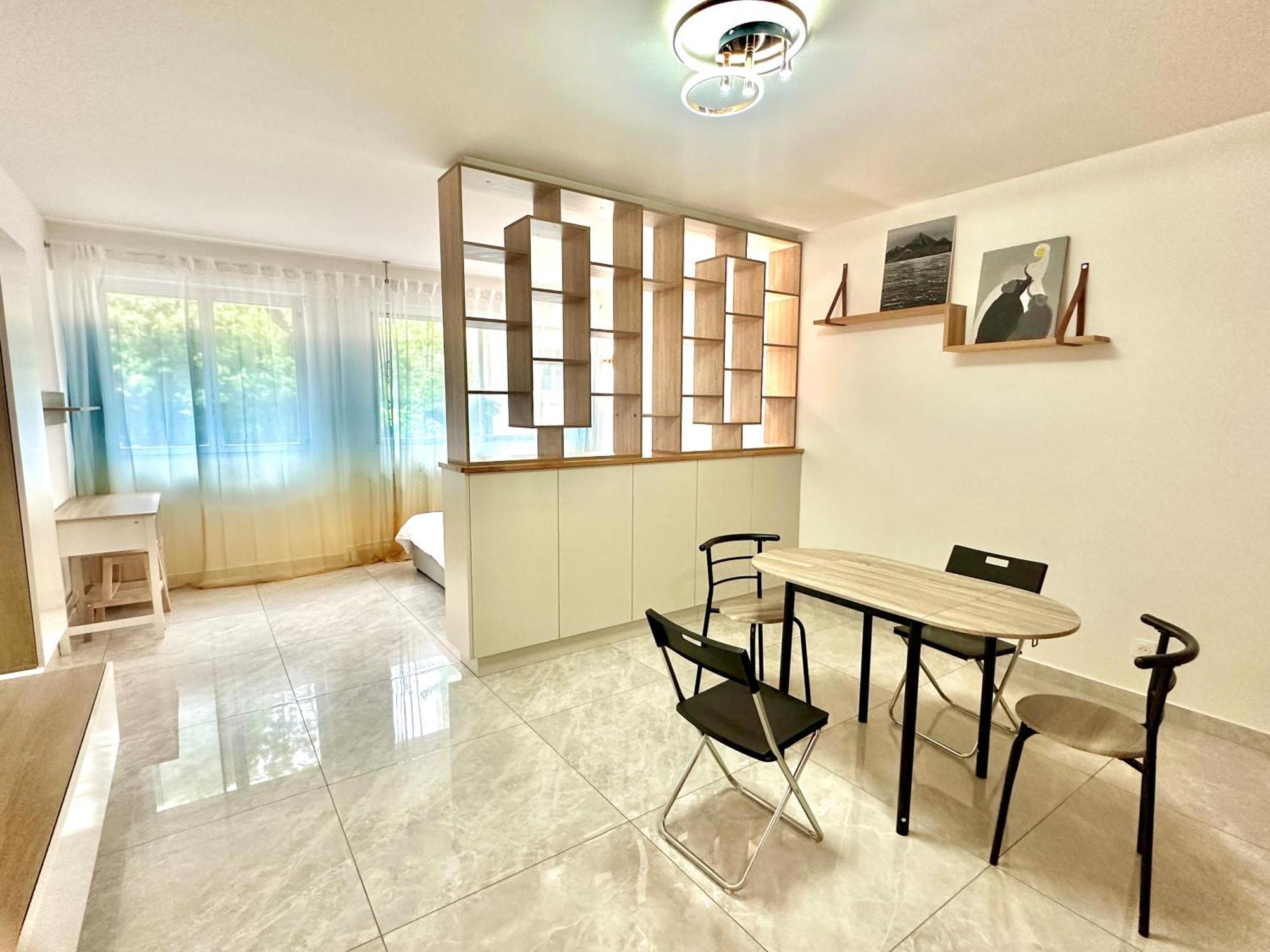 Elegant And Comfortable Studio Jouvenet Bed & Breakfast Paris