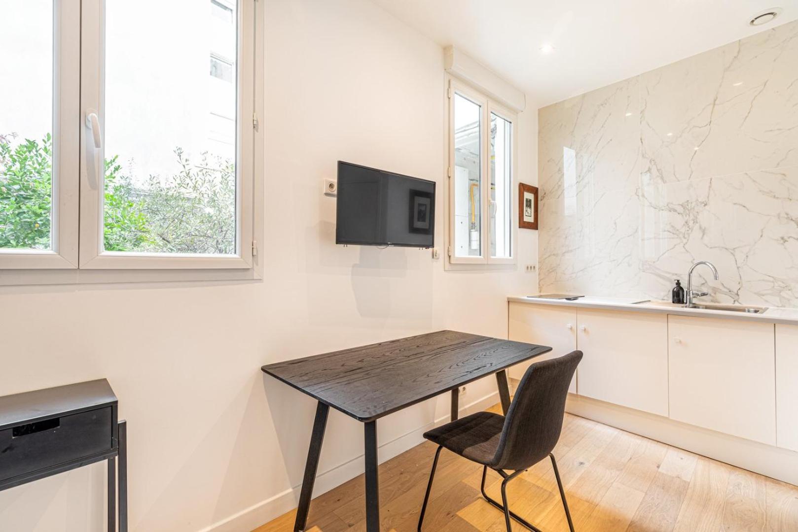 Appartement Guestready - Elysee Palace Marble Haven Paris