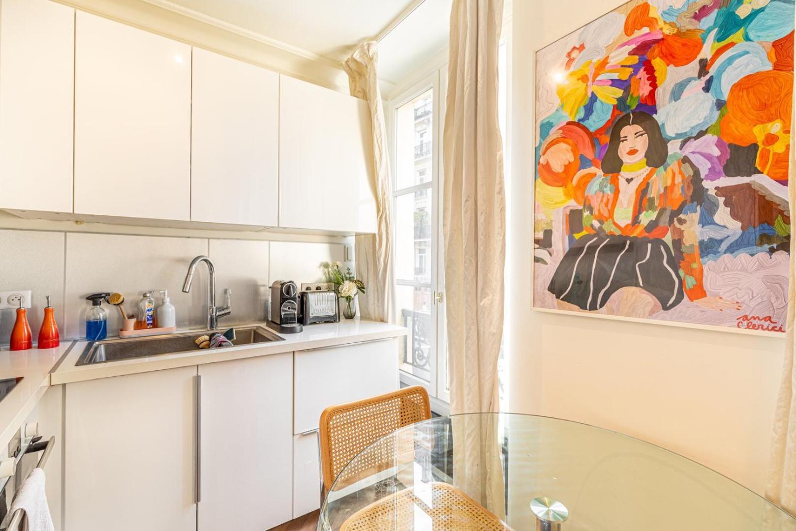Guestready Modern Near Parc Monceau Apartment Paris