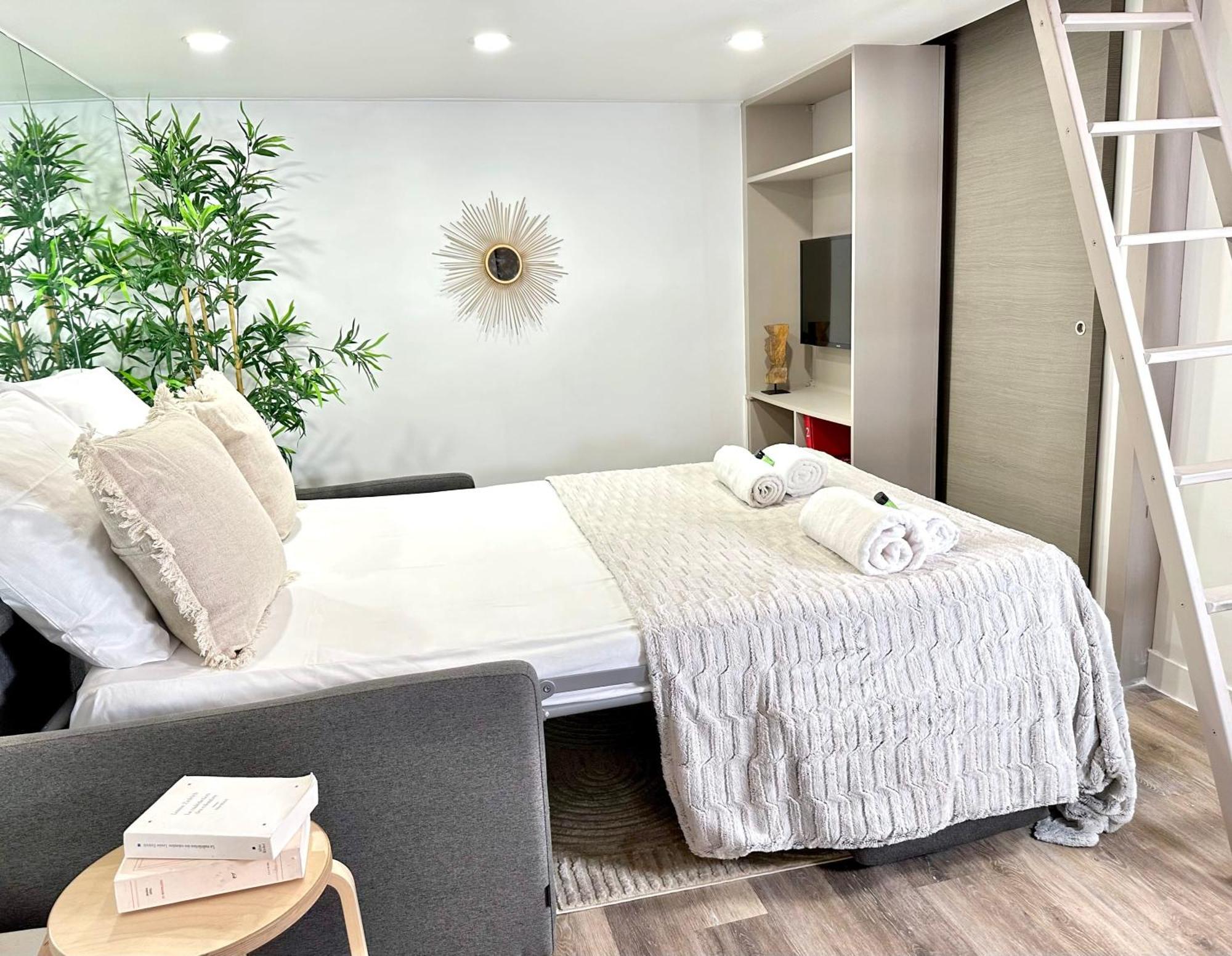 Stylish Studio Steps From Le Marais