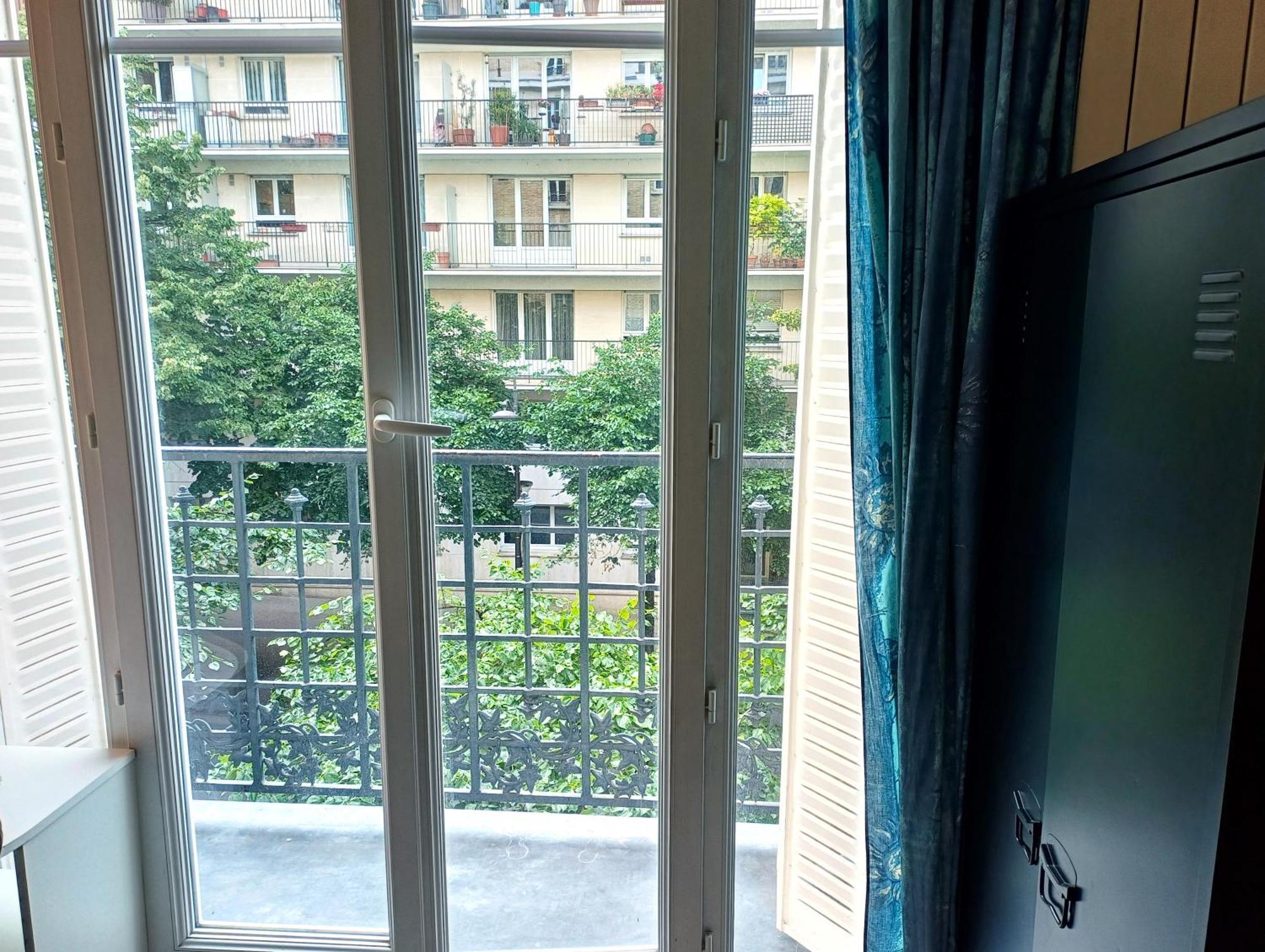 Beautiful 3 Flat - 14percent Sales Park Montsouris In Centre14eme Direct To Airport Paris