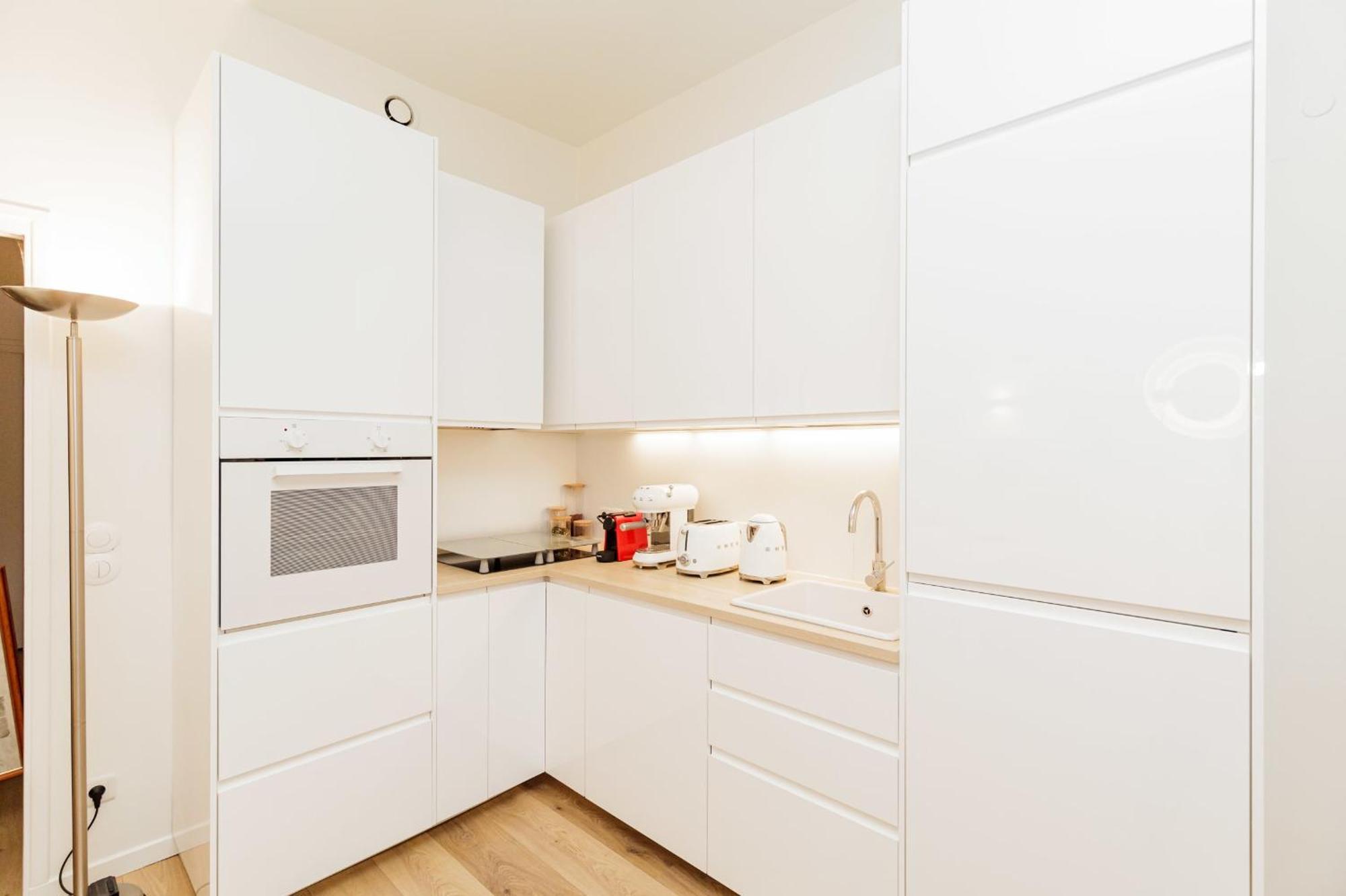 And Comfortable Nest Near The Eiffel Tower Apartment Paris