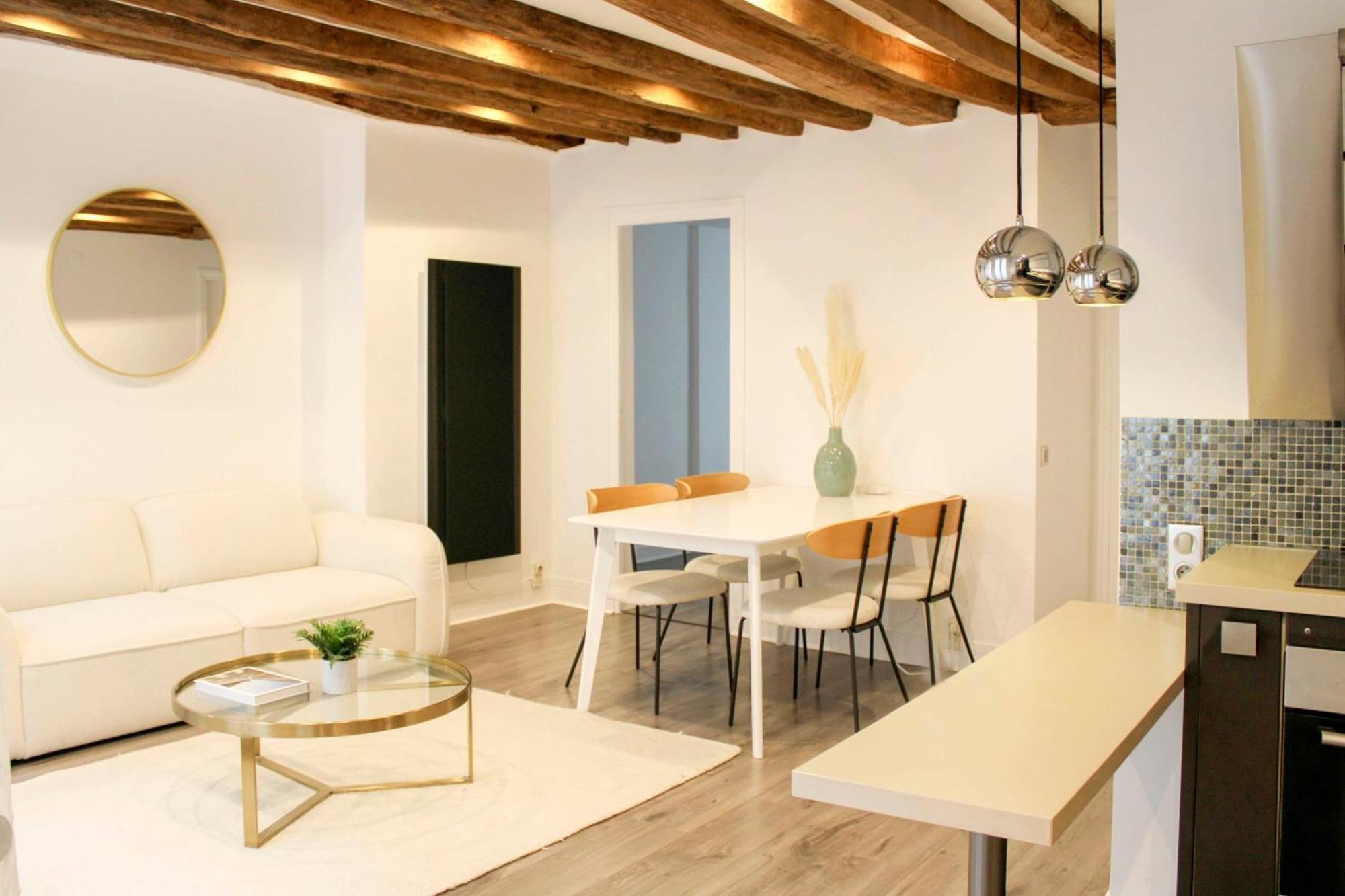 Apartment Lovely 51 M Nest In The Heart Of Paris