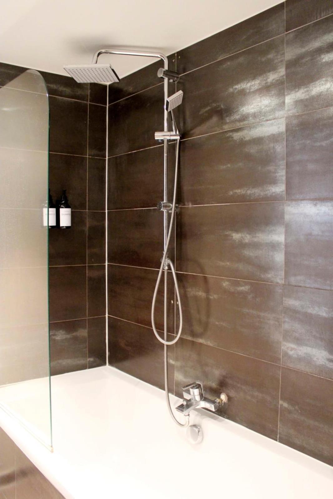 Apartment Lovely 51 M Nest In The Heart Of *