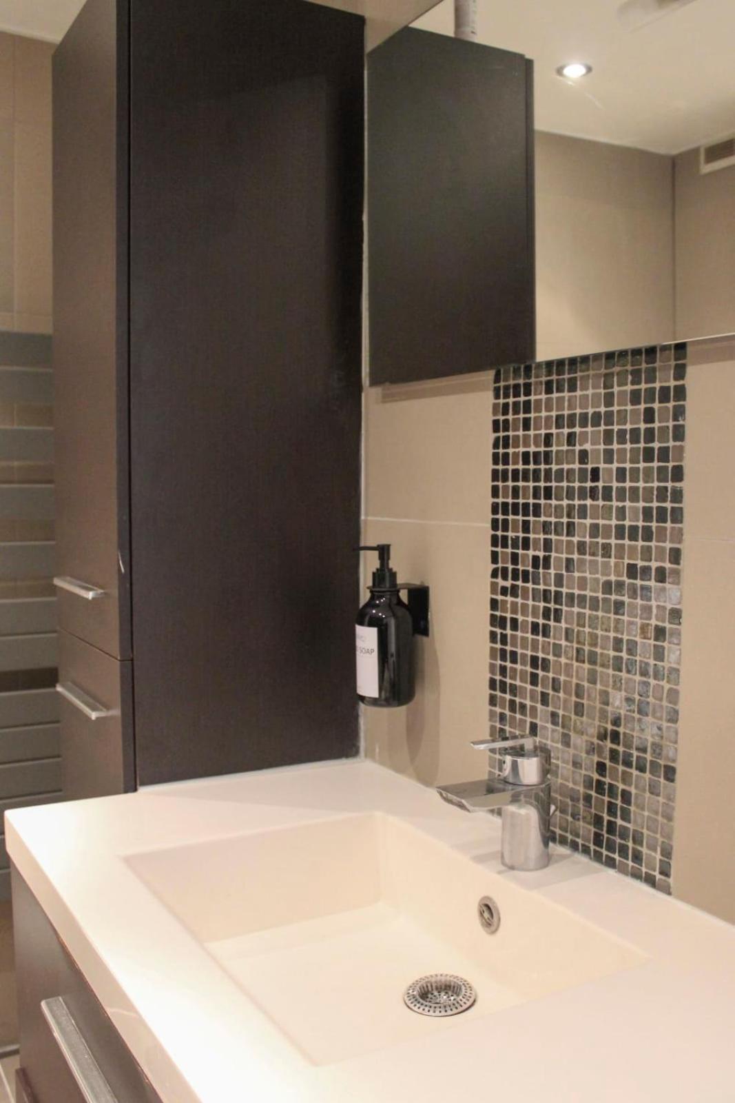 Apartment Lovely 51 M Nest In The Heart Of