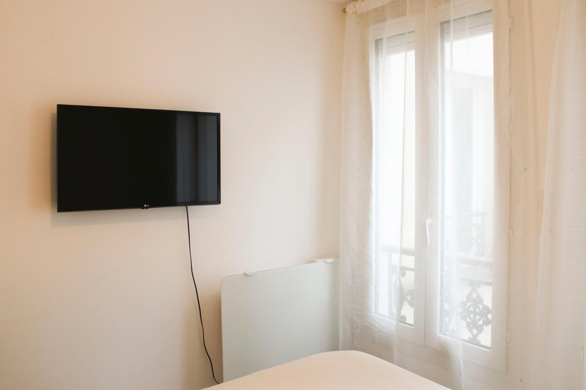 Lovely 51 M Nest In The Heart Of Apartment