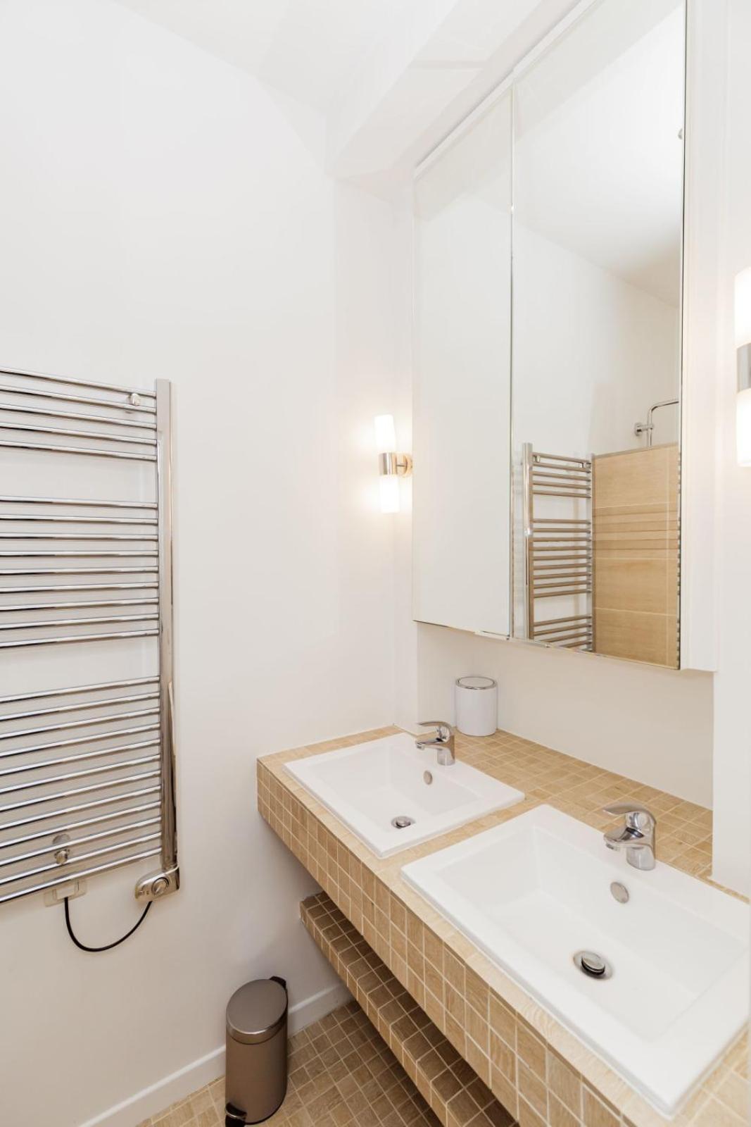 Apartment And Comfortable Nest Near The Eiffel Tower *
