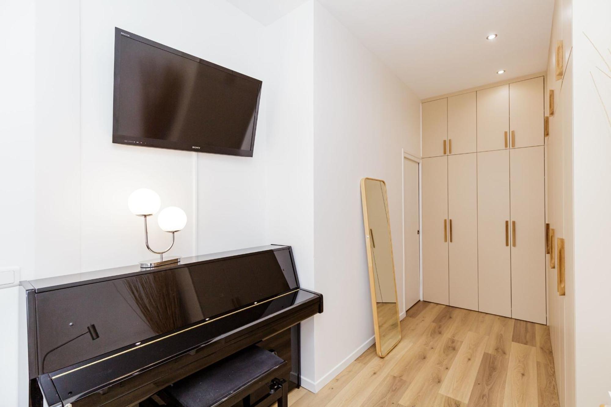 And Comfortable Nest Near The Eiffel Tower Apartment Paris