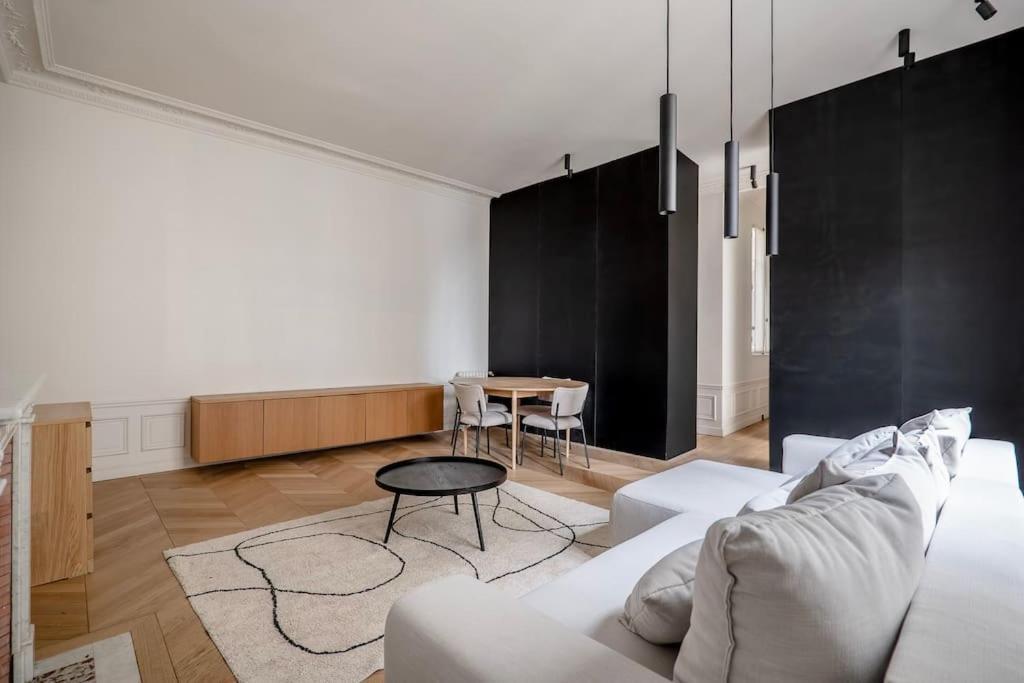 Apartment Goodguest- Luxe Stade Tour Eiffel 2bdr *
