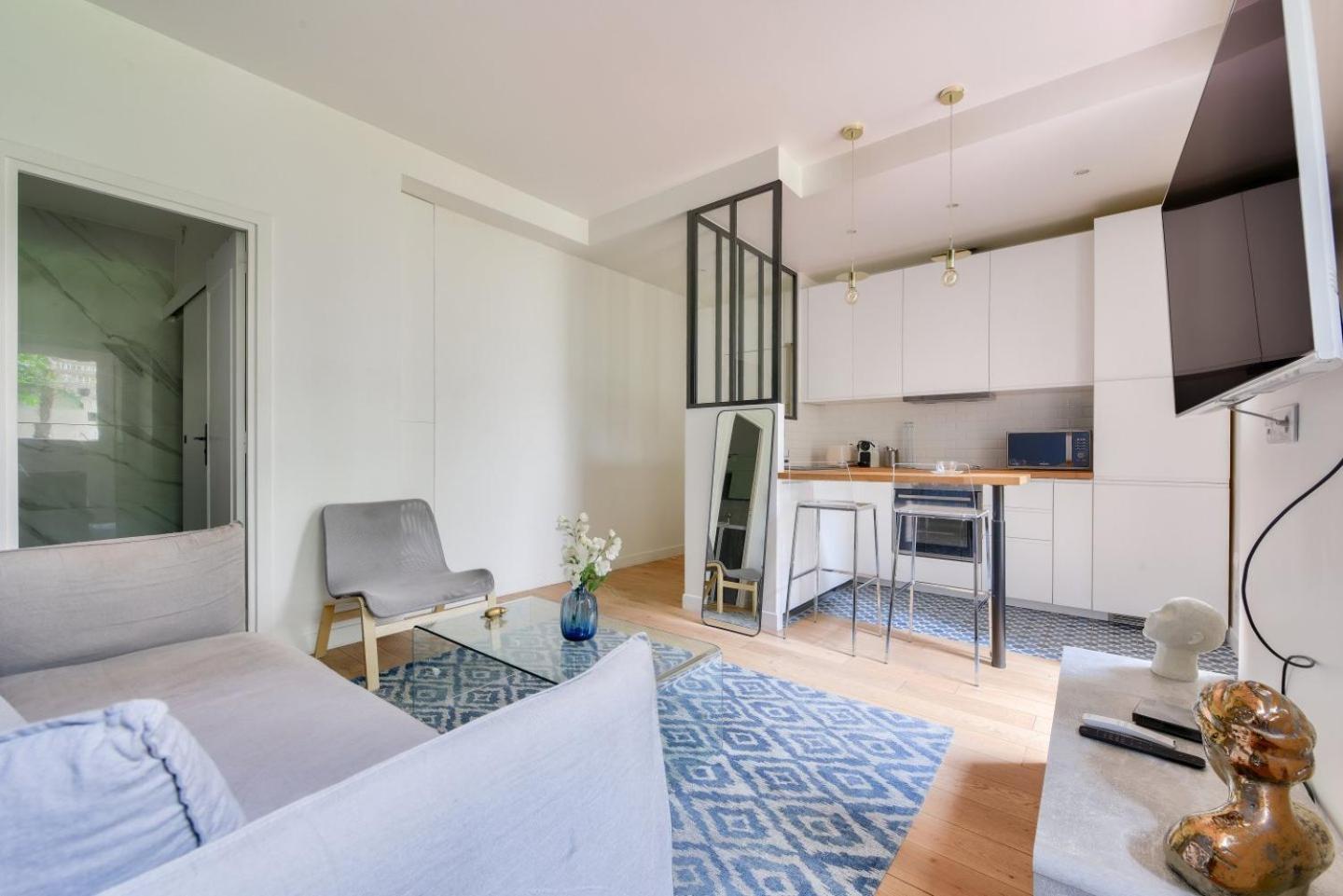 Garden Luxury Next To Eiffel Tower Apartment