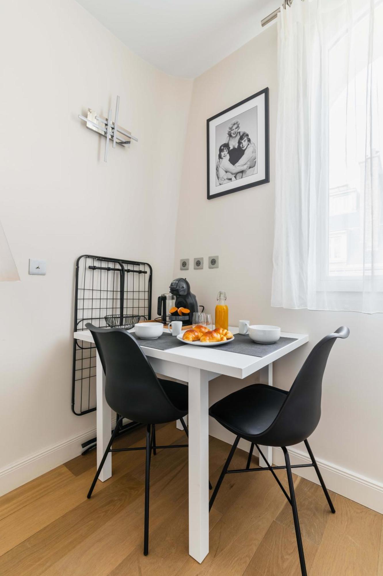 Studio Refait A Neuf Metro Pereire 17 - 2p Apartment