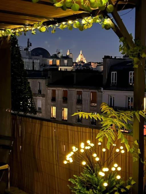 With Terrace And View Of Sacre Coeur Appartement Paris