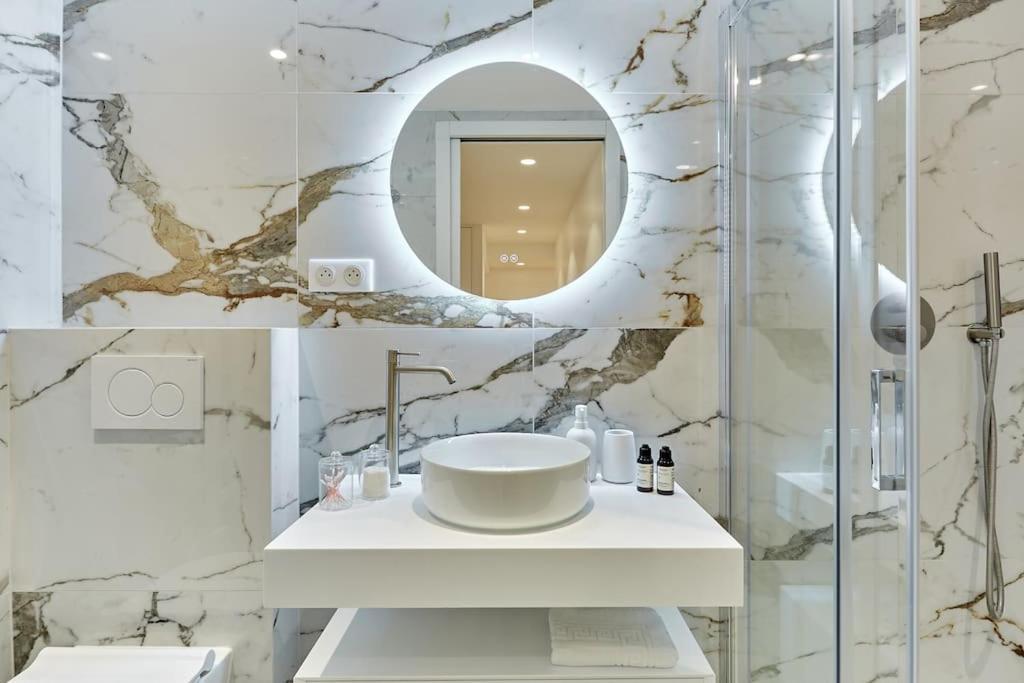 Superb Ac Center Bourse By Prestige *