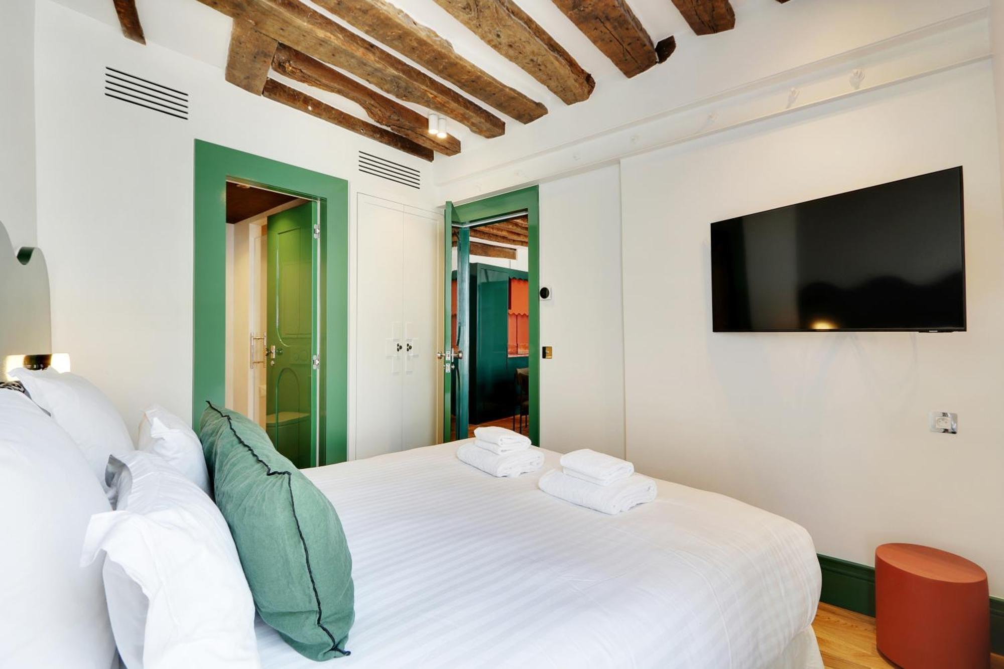 Apartment Collection Serviced In Notre Dame - Rue Savoie