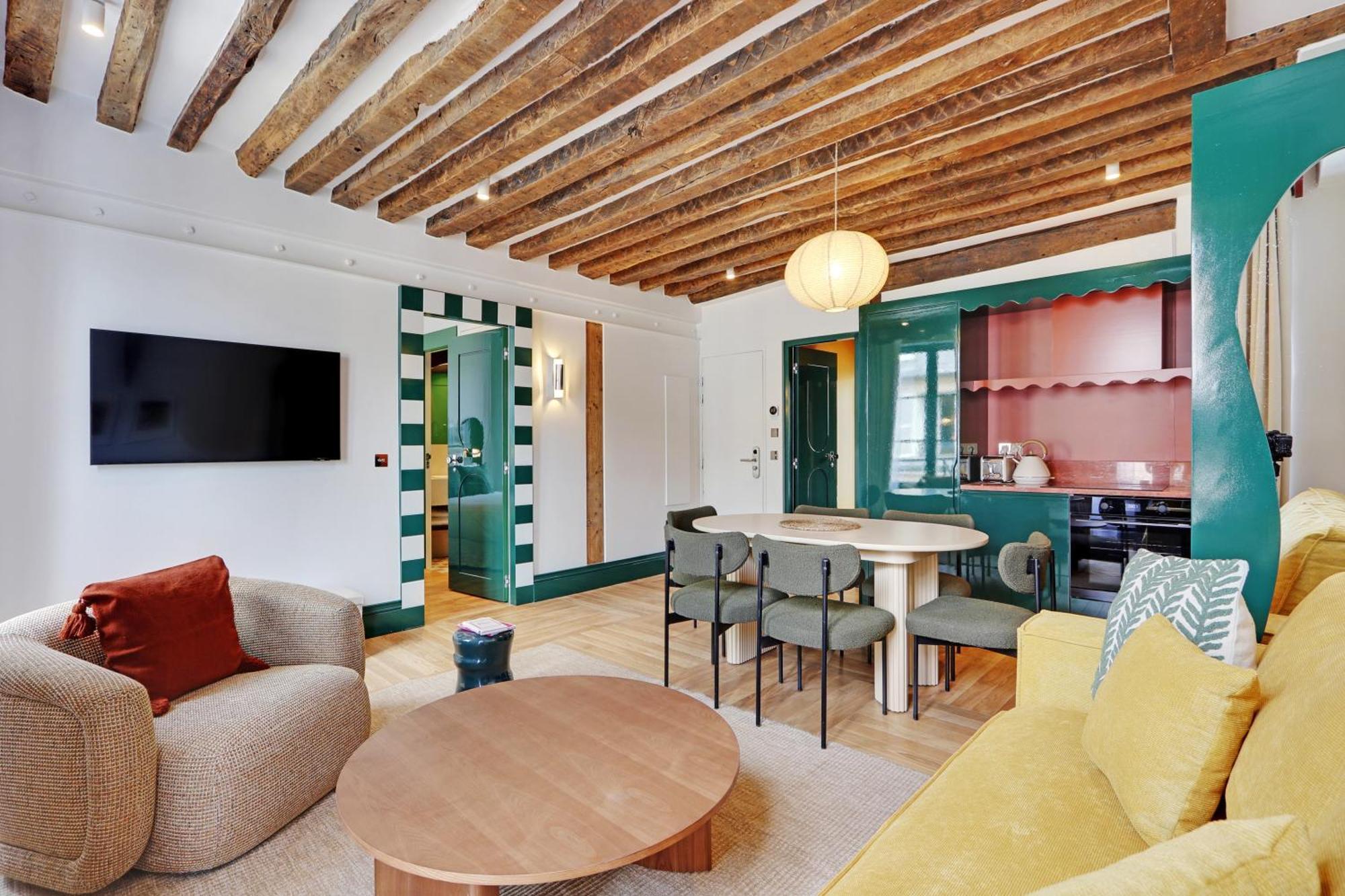 Apartment Collection Serviced In Notre Dame - Rue Savoie Paris