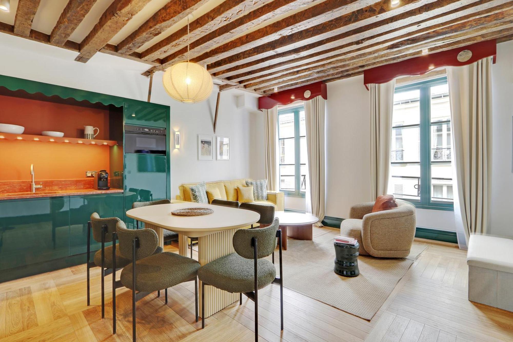 Collection Serviced In Notre Dame - Rue Savoie Apartment Paris