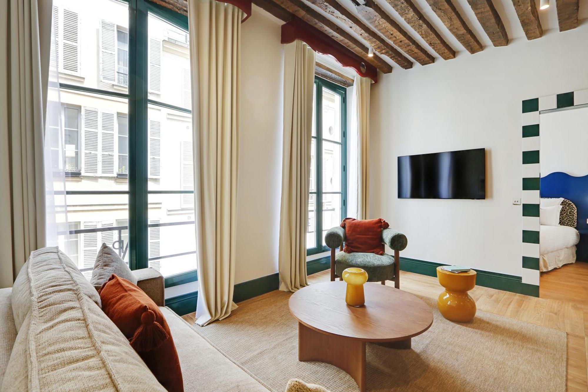 Apartment Collection Serviced In Notre Dame - Rue Savoie *