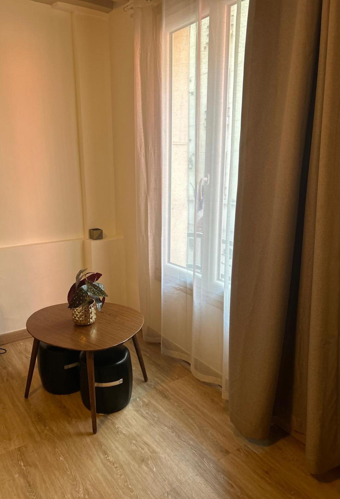 Montparnasse Gare Studio Paris