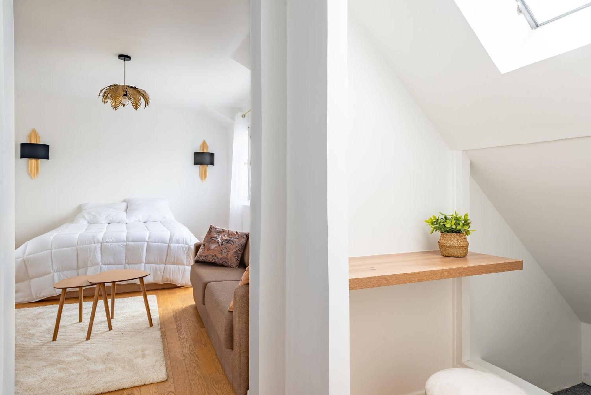 Appartement 75017 Proche Champs Elysees *