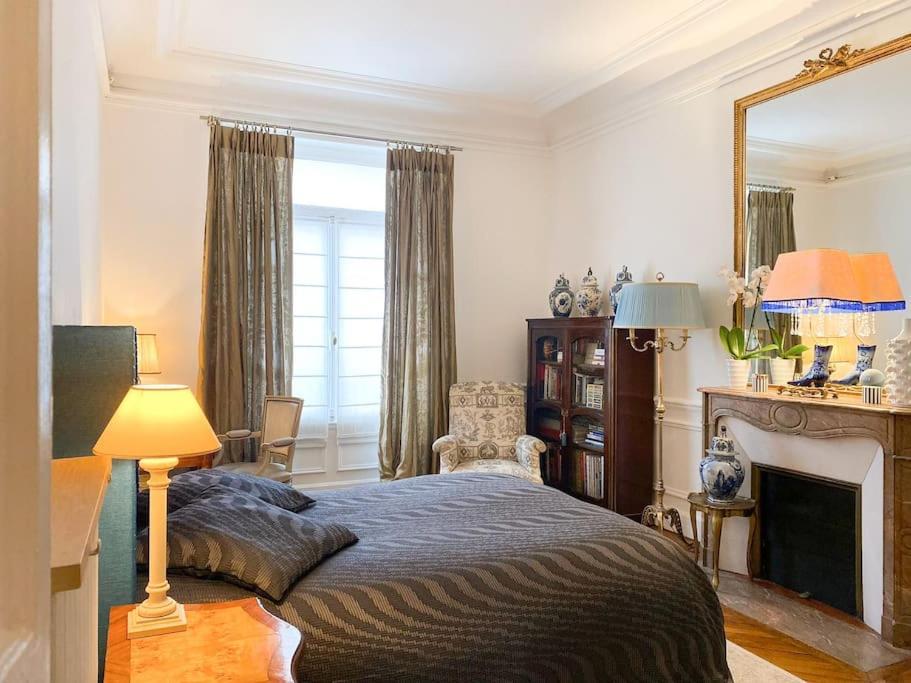Apartment Artist At Tour Eiffel *