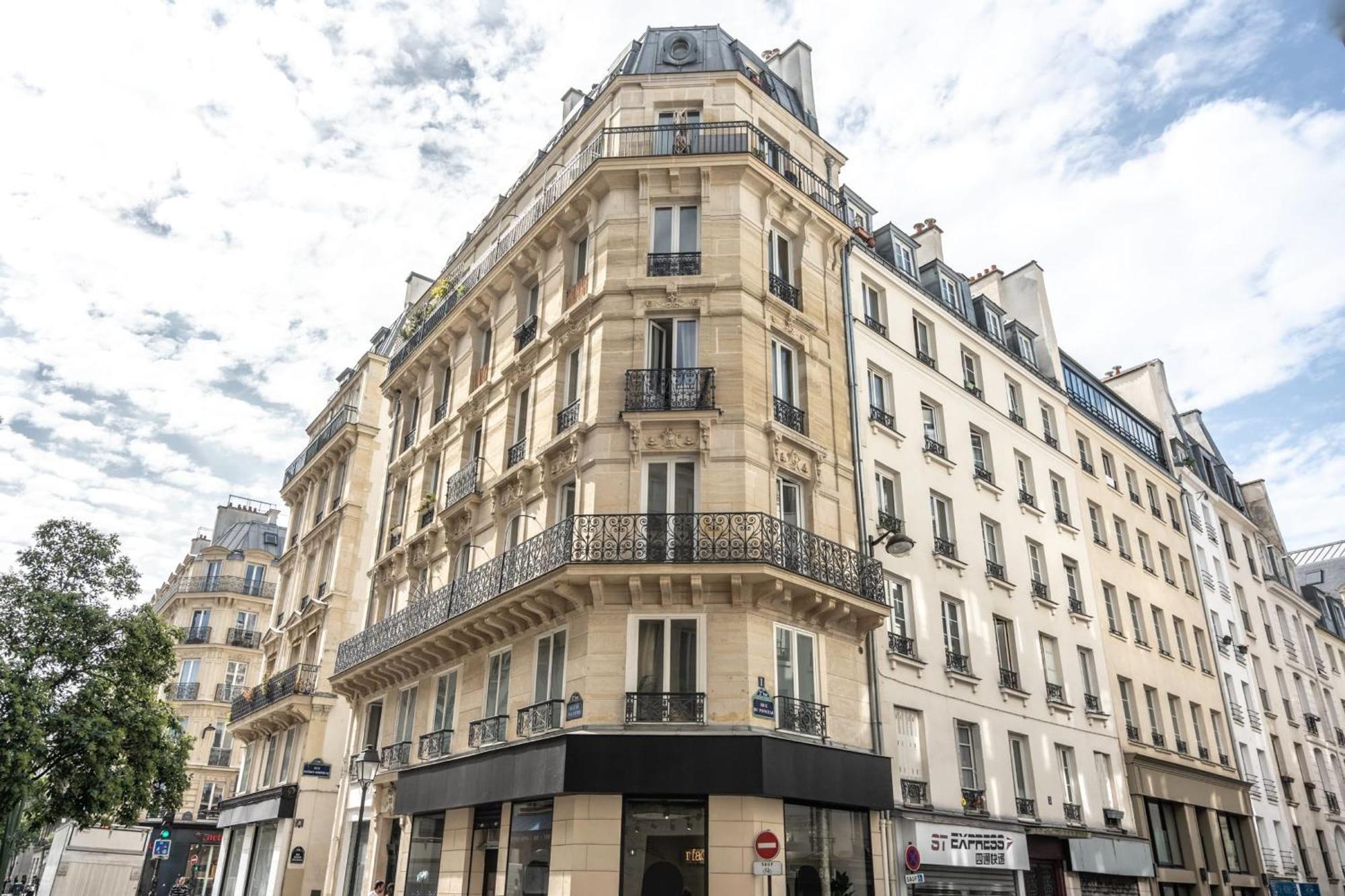 Apartment Bright Studio Near The Marais