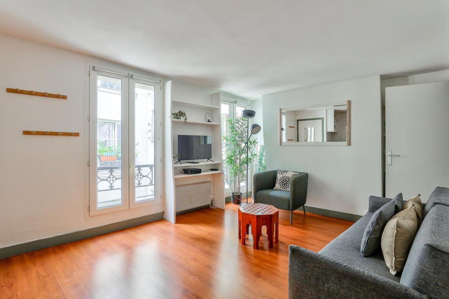 Charming 1br Flat Near Gare De L'est & Canal Saint-martin Apartment Paris