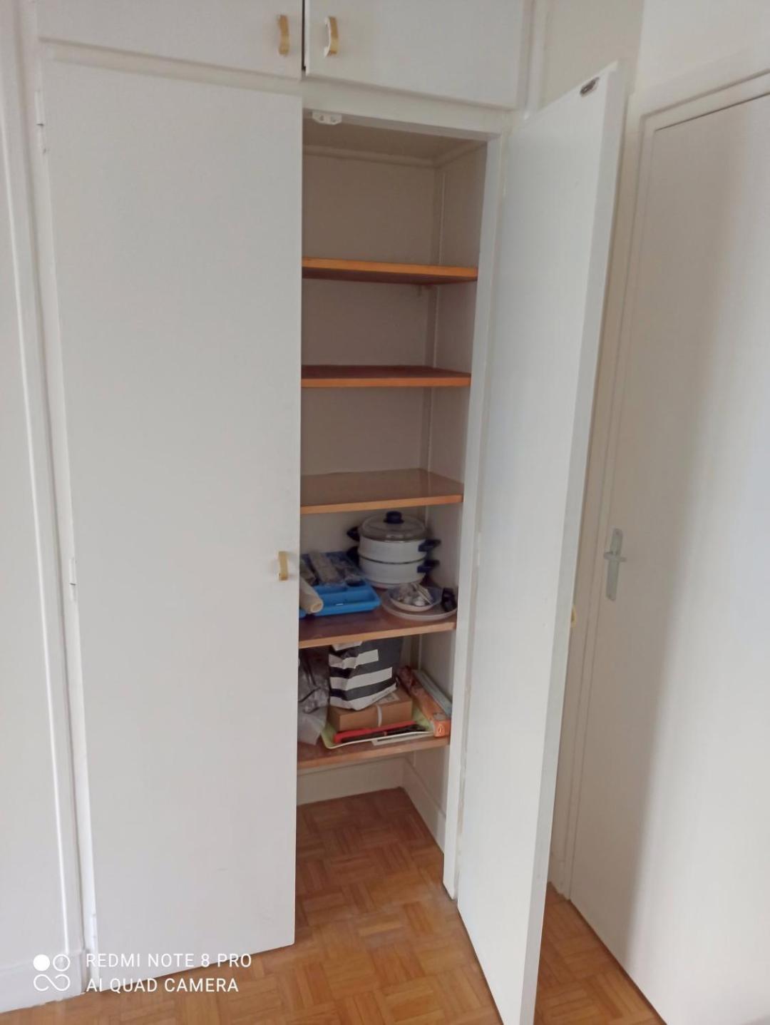 Apartment 15e