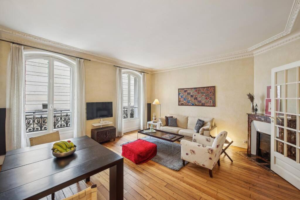Beautiful Flat Heart Of Xiveme Paris