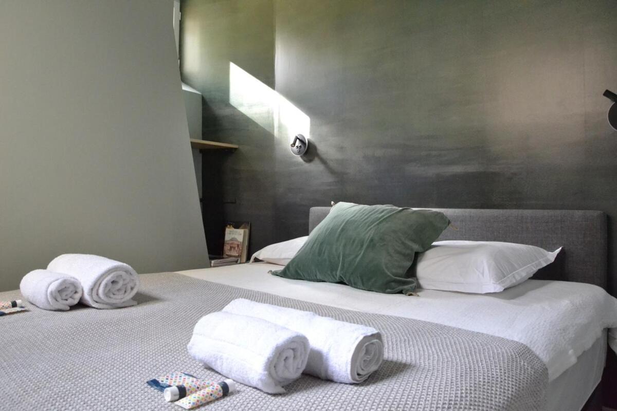 Eiffel Tower In Love Apartment *