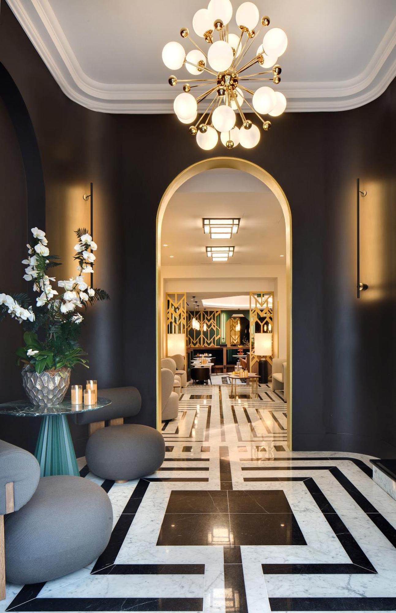 Hotel Artemisia Montmartre 4*