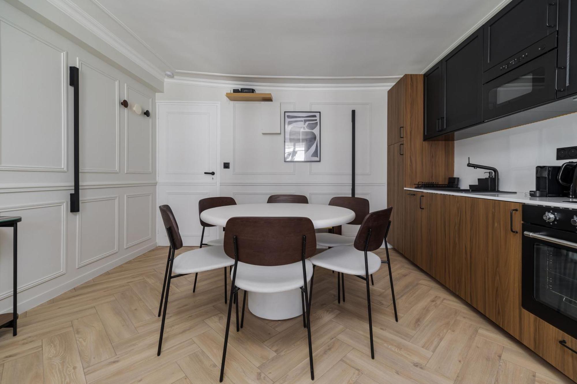 Poetic - Louvre Appartement *