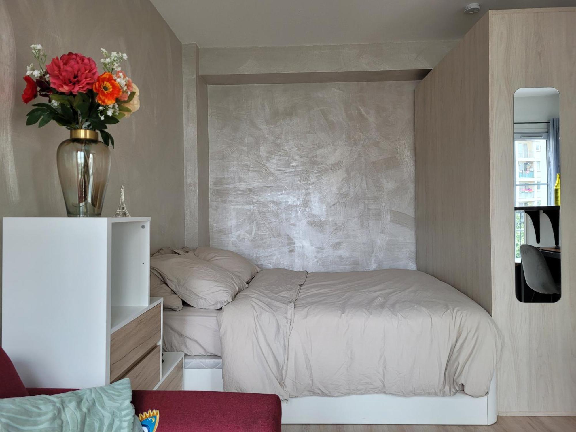 Studio Lumineux Avec Balcon Apartment