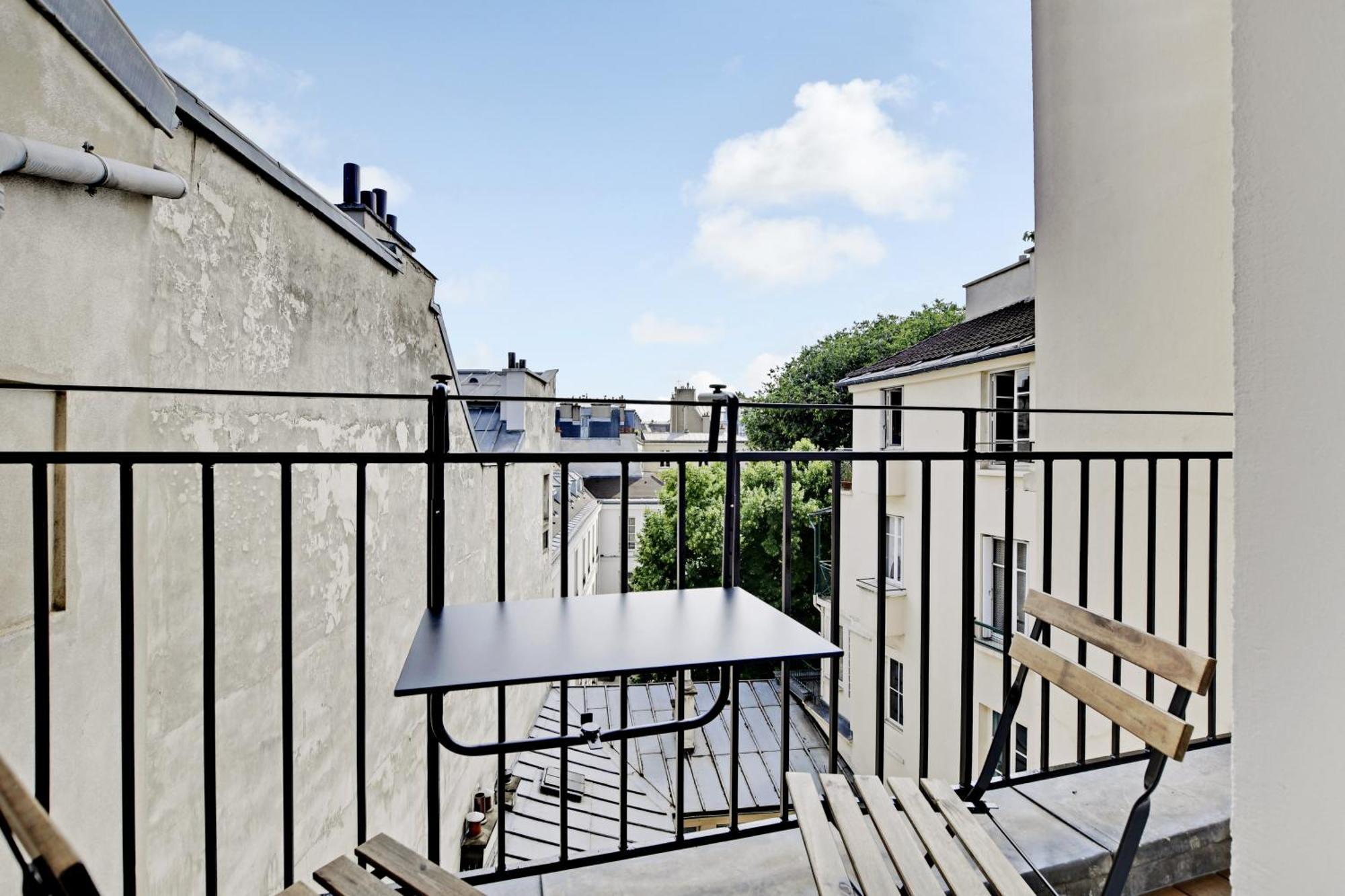 Collection Serviced In Notre Dame - Rue Savoie Apartment *