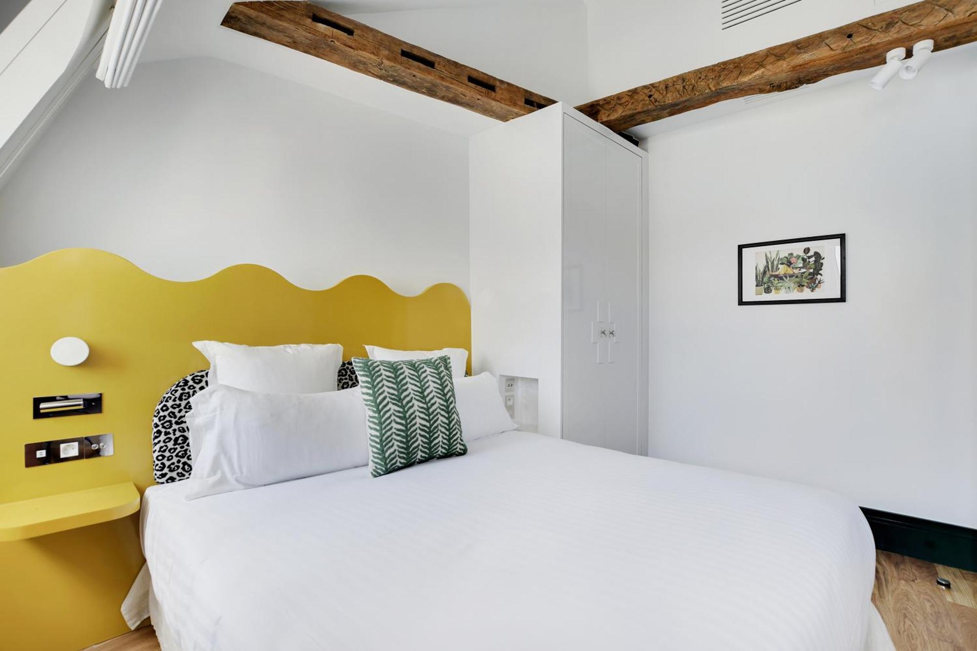 Apartment Collection Serviced In Notre Dame - Rue Savoie *