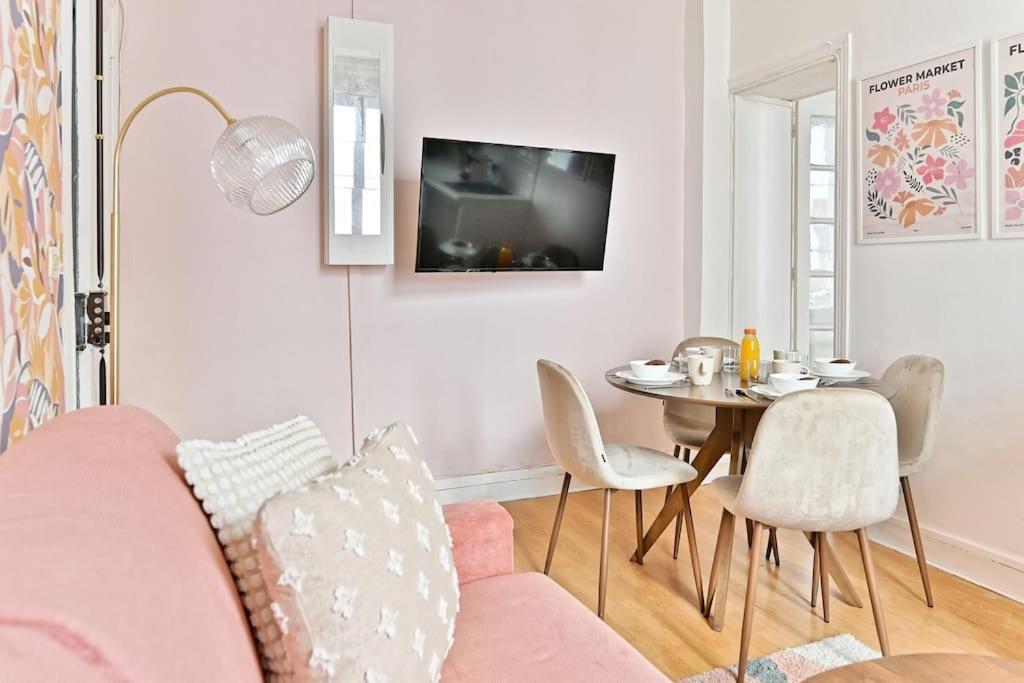 Magnifique Neuf Rose 14eme Paris