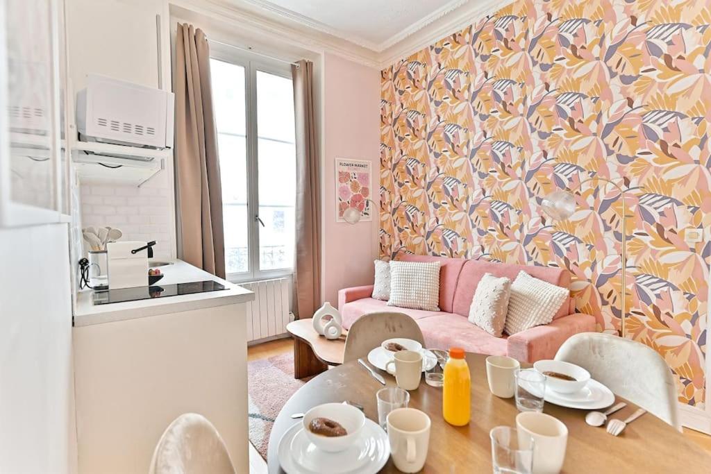 Magnifique Neuf Rose 14eme